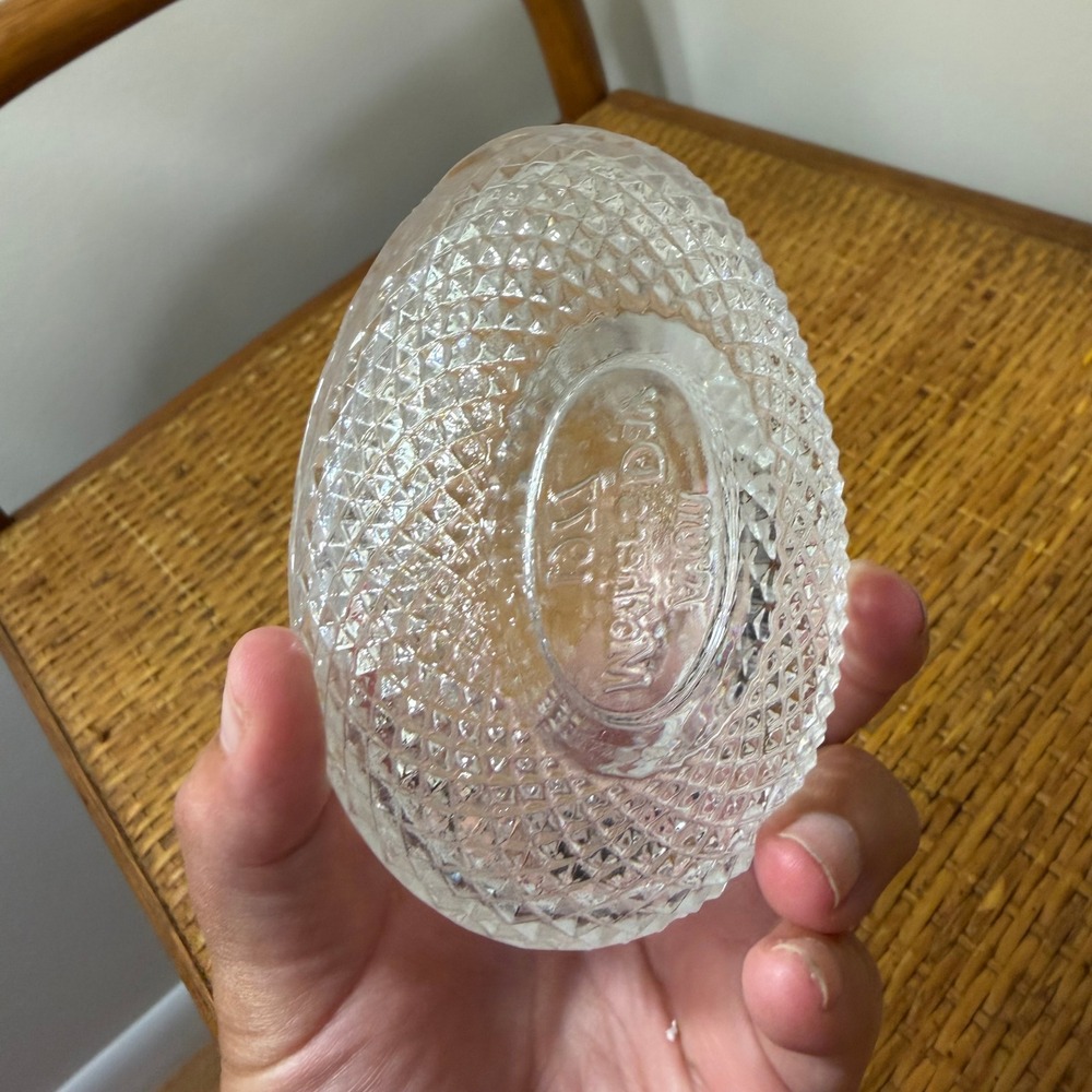Avon Mother's Day 1977 Fostoria Lead Crystal Egg Trinket Box Diamond Point